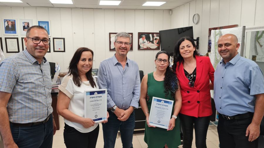 الرملة : تكريم الدكتورة إخلاص القلق شاهين والدكتورة رغد النابلسي 